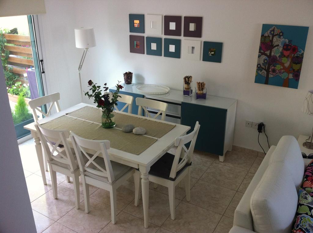 Estia Luxury Maisonette Pafos Oda fotoğraf