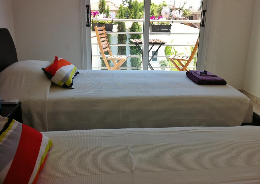 Estia Luxury Maisonette Pafos Oda fotoğraf